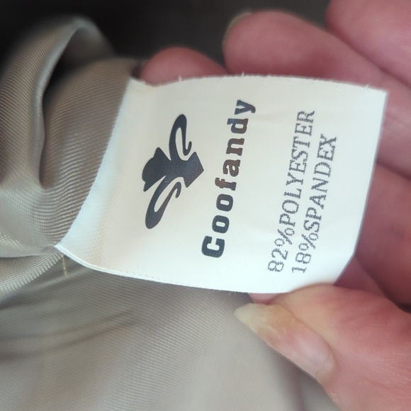 Neutral Tan Vest V Neck Button Front Tan Vest NWT Sz L - Picture 6 of 8